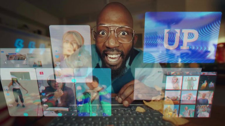 Pitch Deck Designer - Commercial - A1 Still